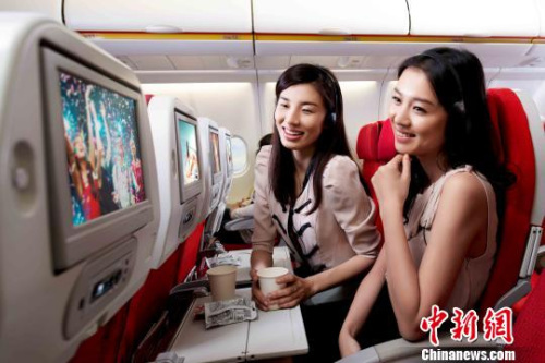 圖為海南航空客機(jī)經(jīng)濟(jì)艙娛樂視聽系統(tǒng)。